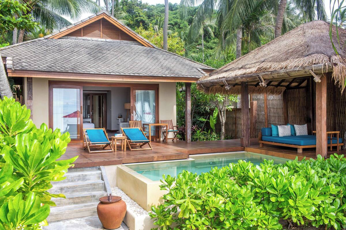 Ocean Pool Villa | Sengetøy av topp kvalitet, minibar, safe på rommet og skrivebord