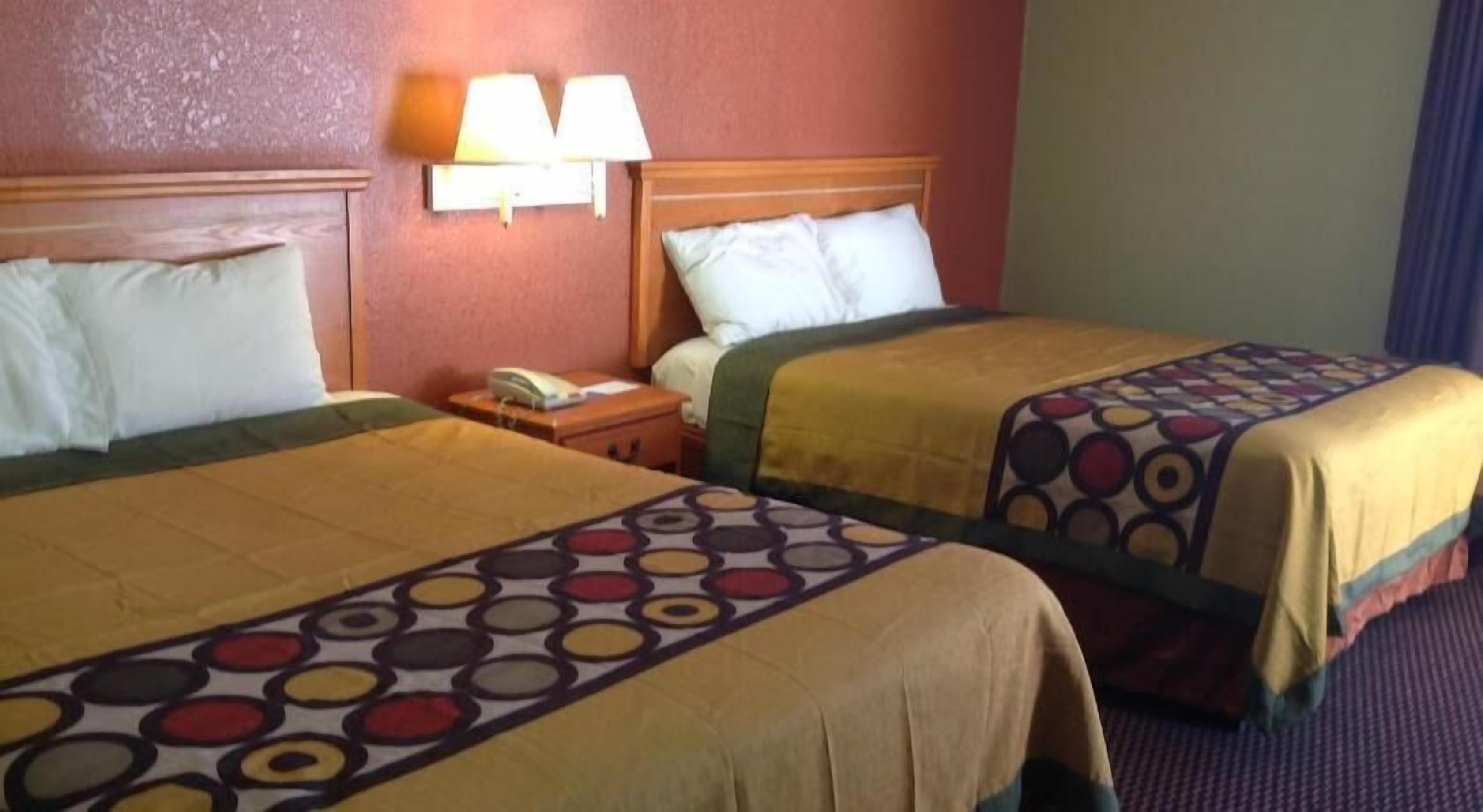 Desk, blackout drapes, iron/ironing board, free WiFi