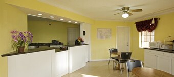 Americas Best Value Inn Pryor