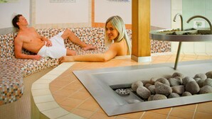 Kroppsbehandlinger, ansiktsbehandlinger og manikyr og pedikyr