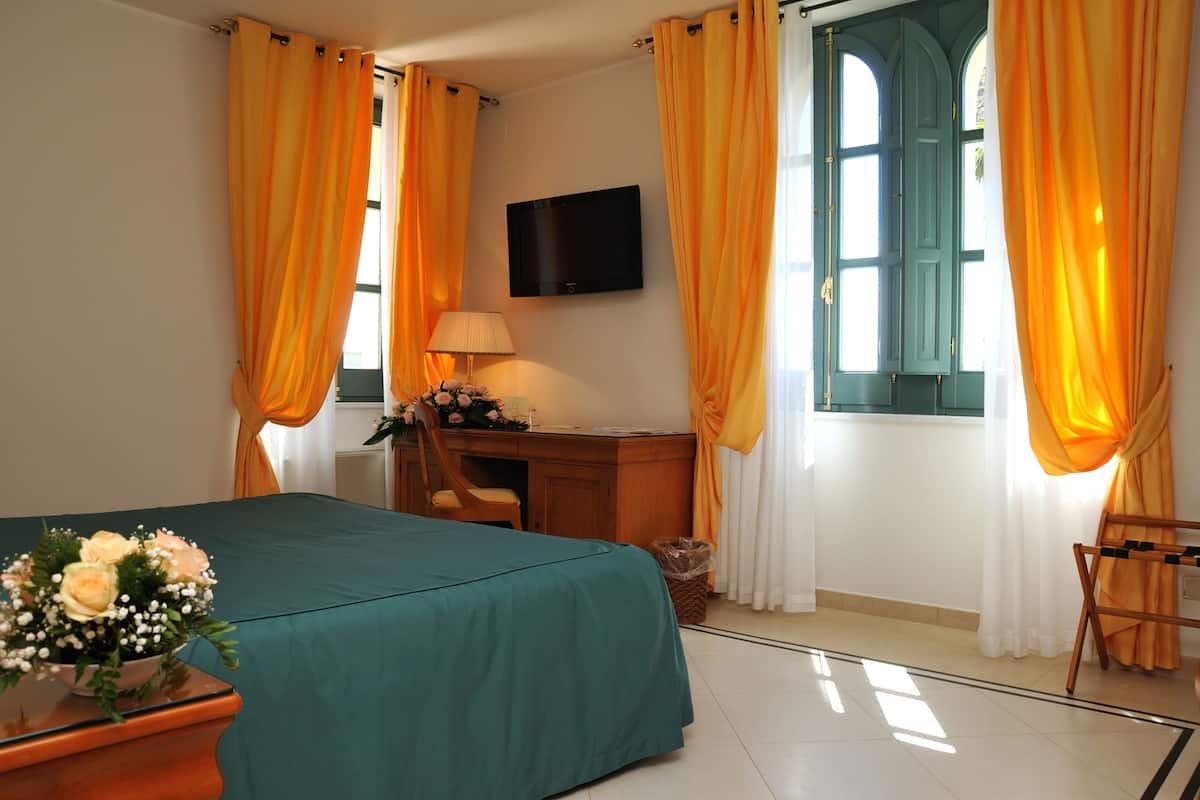 comfort double room | 1 bedroom, premium bedding, minibar, in-room safe