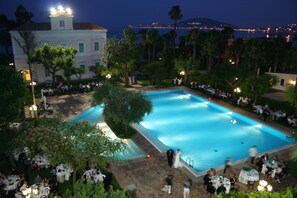 Outdoor spa tub - Villa Irlanda Grand Hotel (Gaeta)