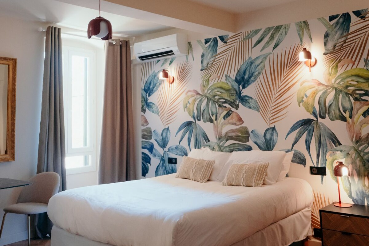Studio, Annex Building | In-room safe, soundproofing, iron/ironing board (on request)