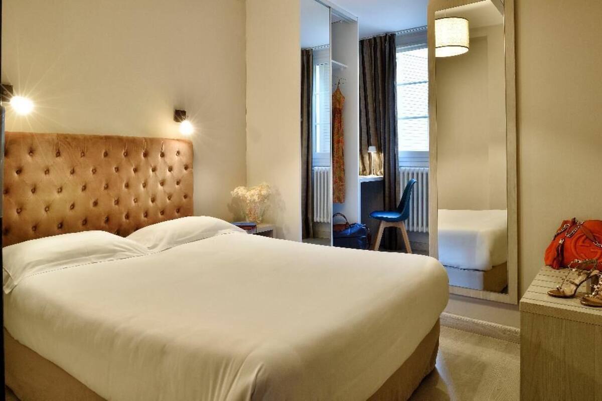 In-room safe, soundproofing, iron/ironing board (on request)