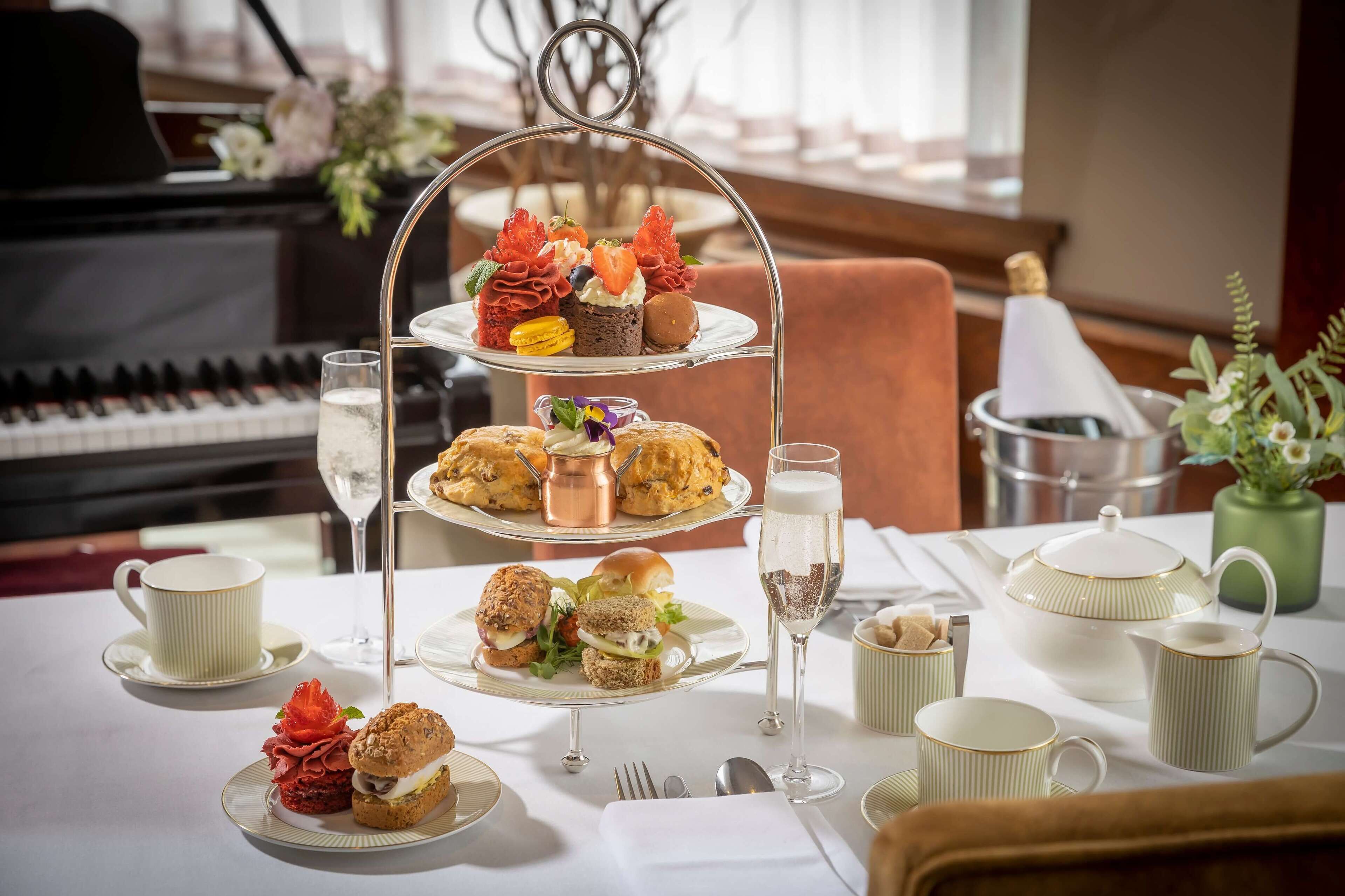 breakfast, lunch and dinner served