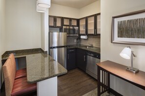 Fridge, microwave, stovetop, dishwasher - Staybridge Suites Austin NW by IHG (Austin)