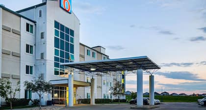 Motel 6 Grande Prairie, AB