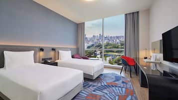 1 bedroom, in-room safe, desk, blackout curtains