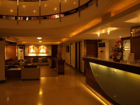 Reception. Kapila Business Hotel