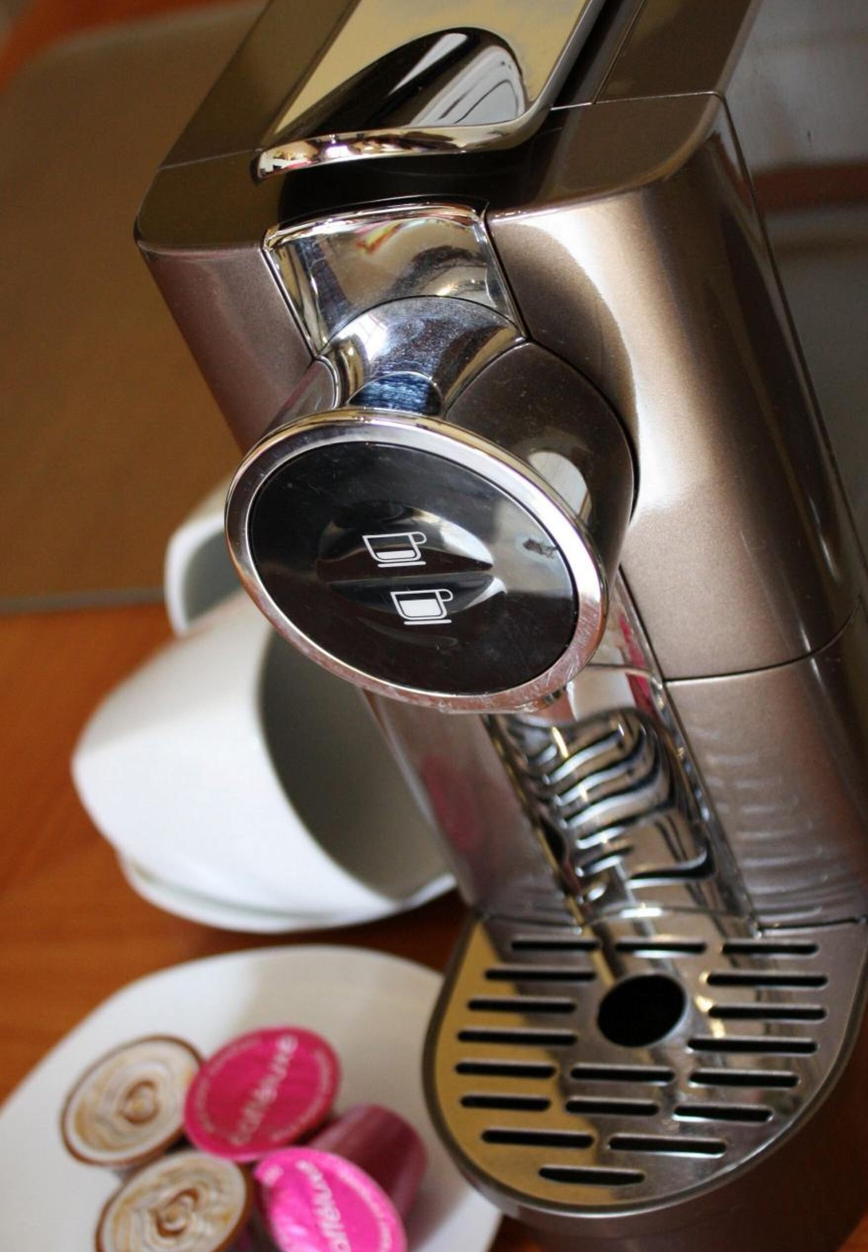 fridge, microwave, coffee/tea maker, electric kettle