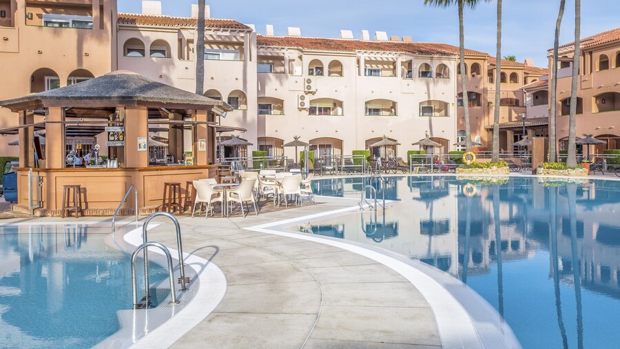 Los Amigos Beach Club