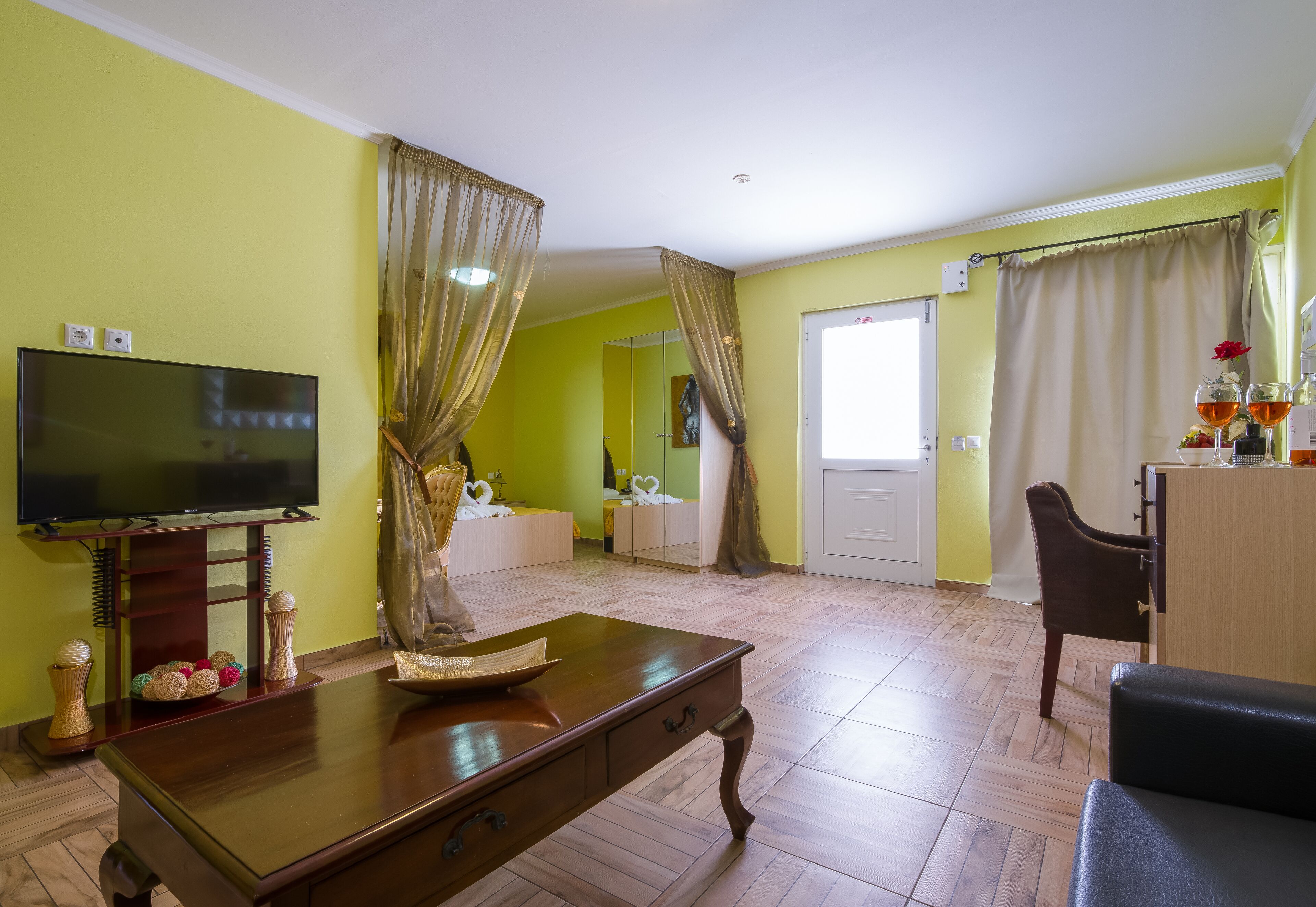 Photo - Paradice Hotel Luxury Suites-Near zorbas Beach-FREE Breakfast