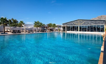 Paradice Hotel Luxury Suites