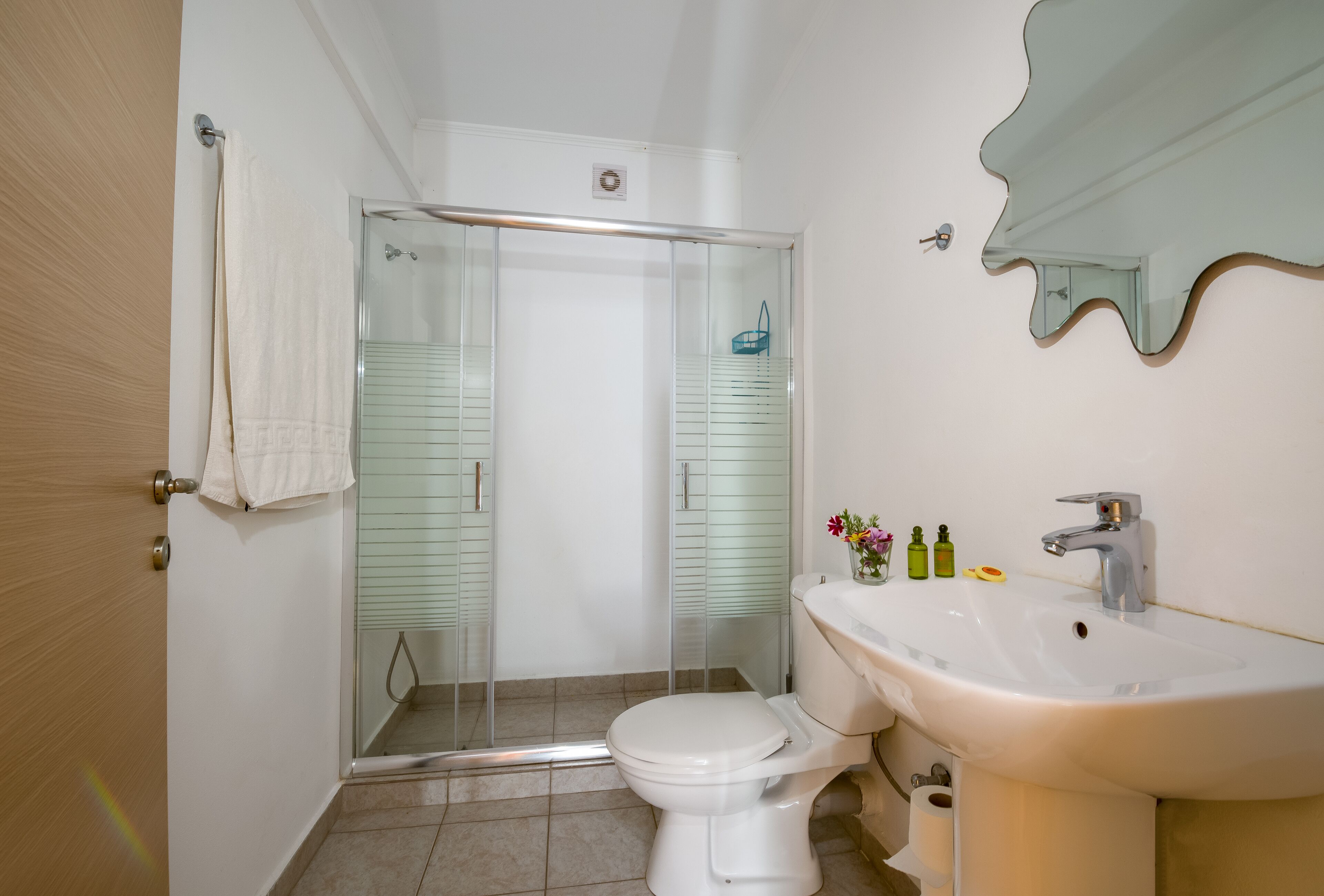 Photo - Paradice Hotel Luxury Suites-Near zorbas Beach-FREE Breakfast