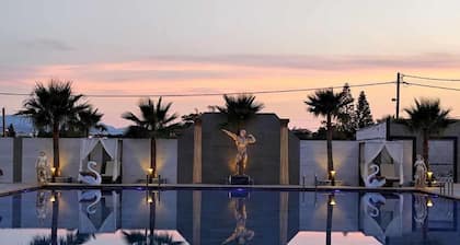 Paradice Hotel Luxury Suites