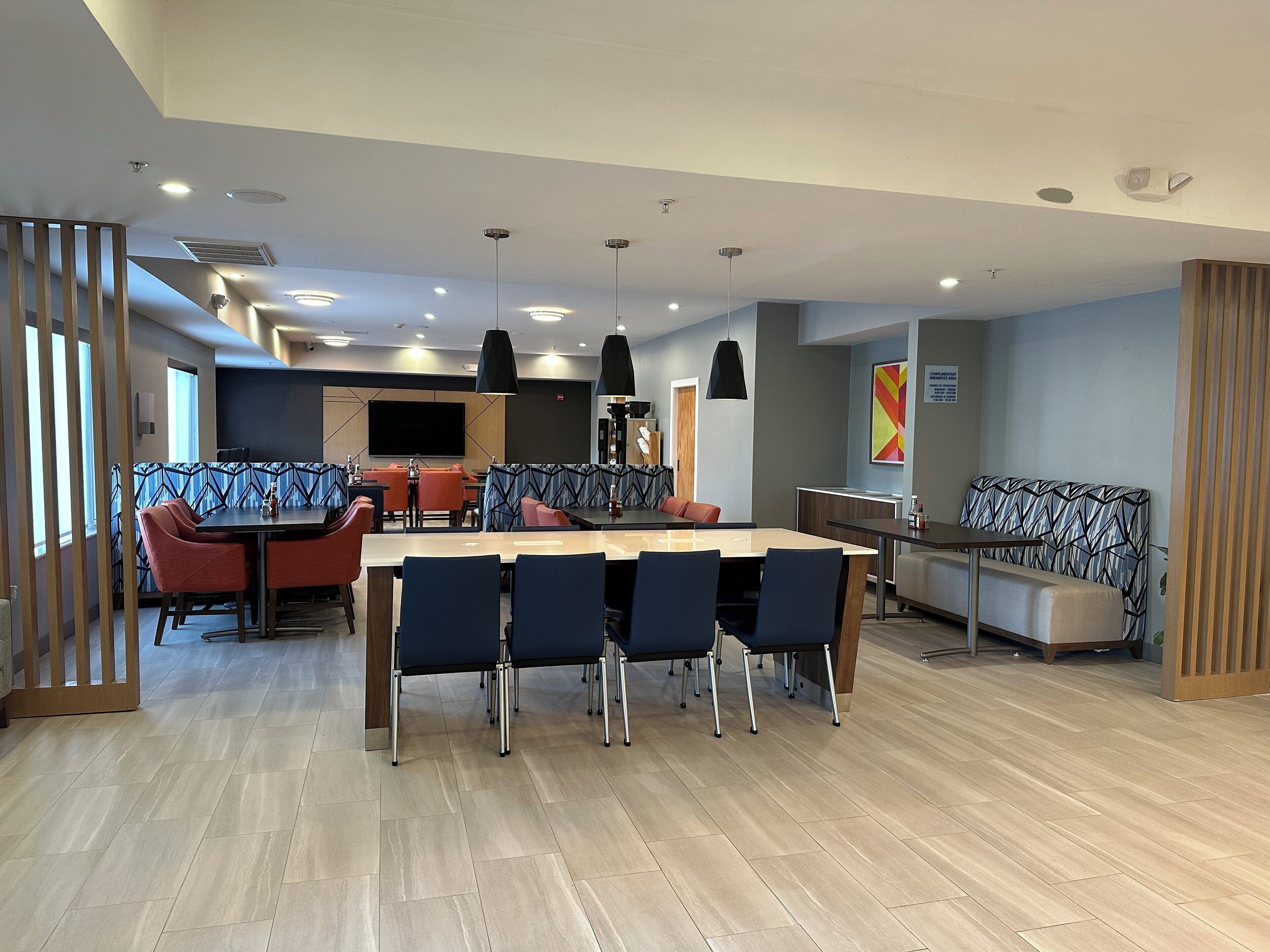 Free daily buffet breakfast