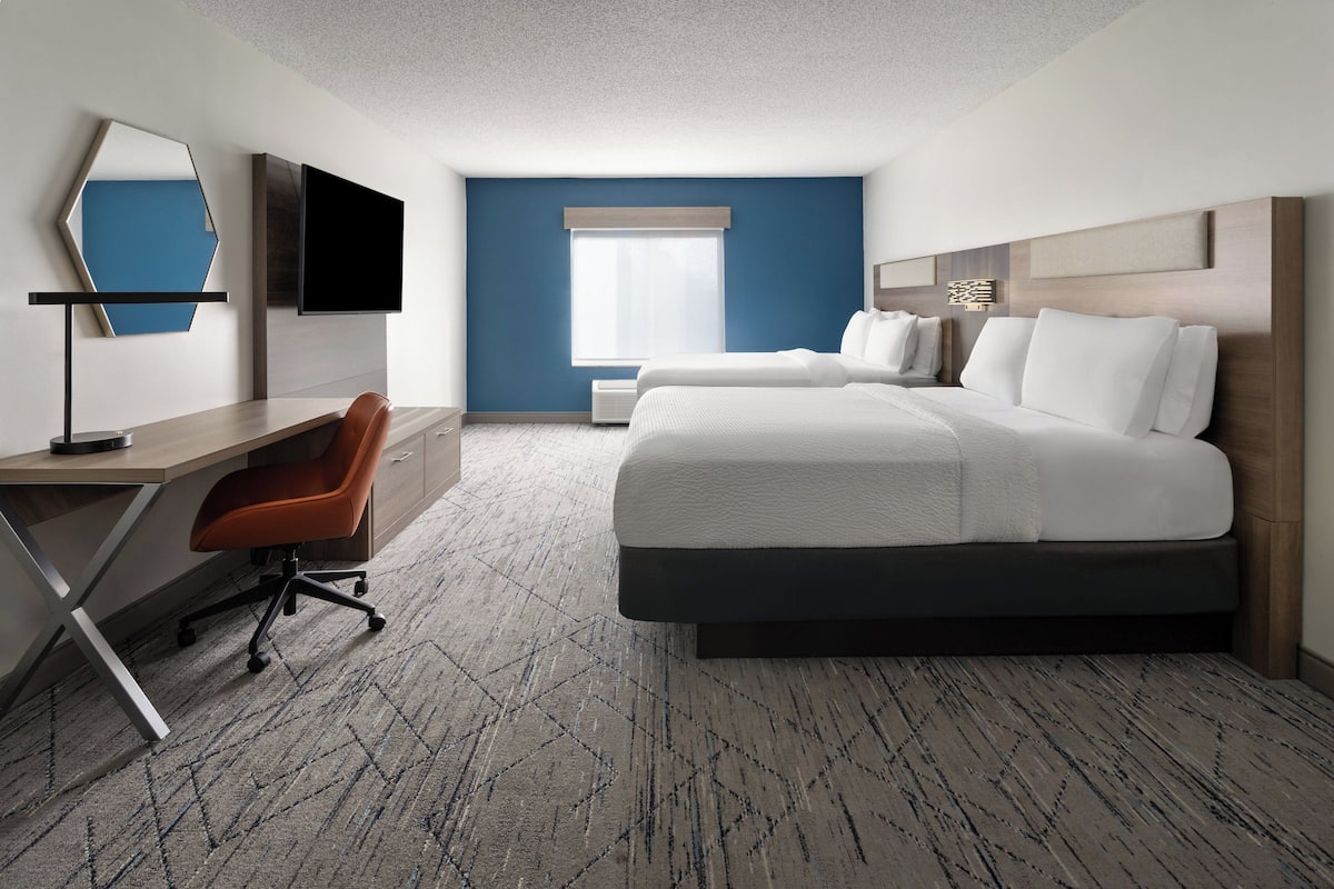 1 bedroom, Egyptian cotton sheets, hypo-allergenic bedding