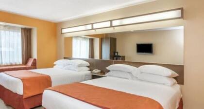 Sandstone Hollow Inn