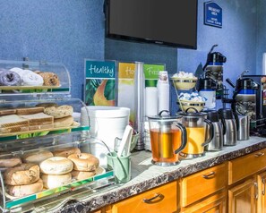 Breakfast area - Paramount Inn (Floral Park)