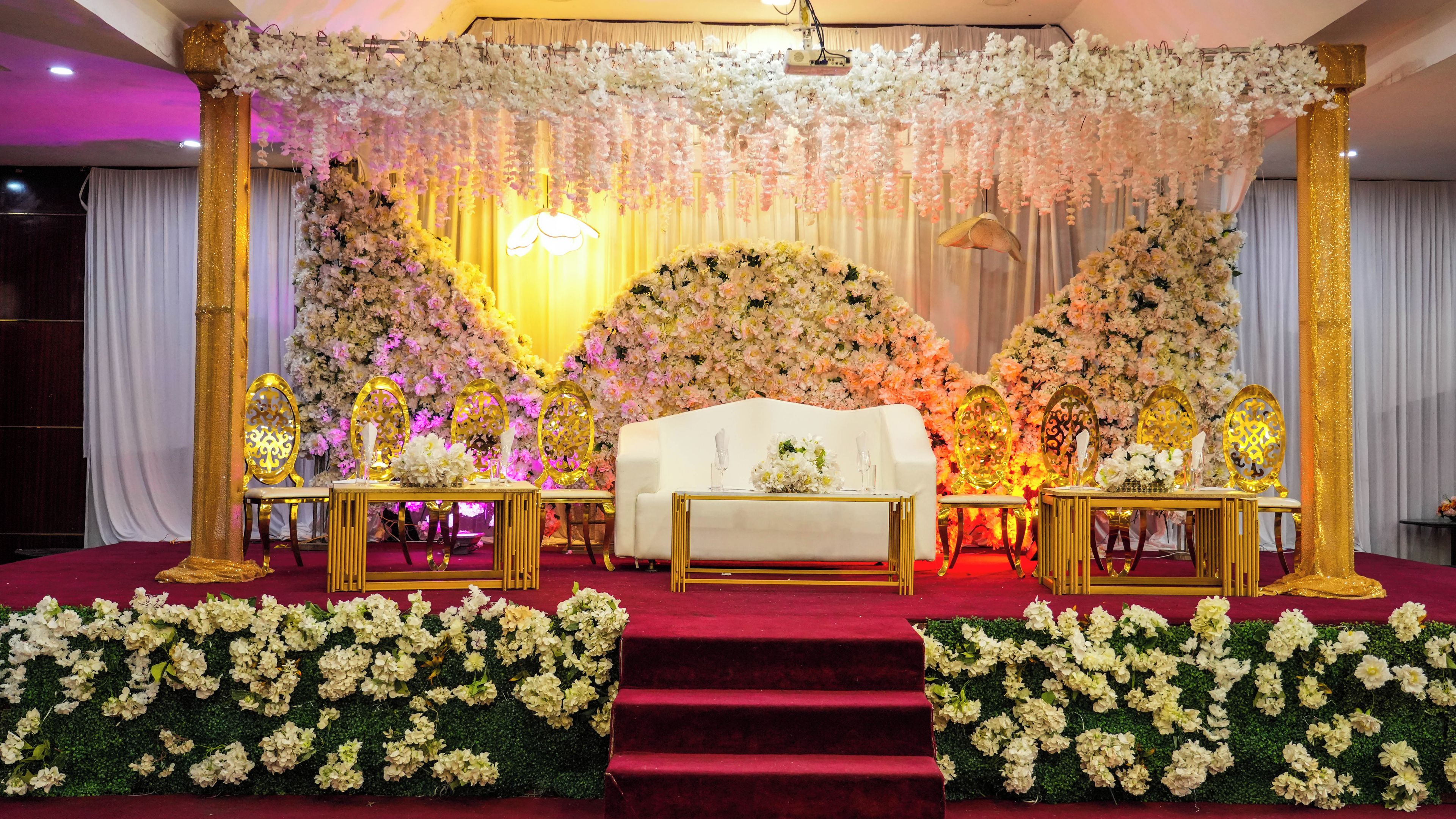 屋内結婚式場