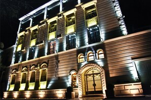 Front of property - evening/night