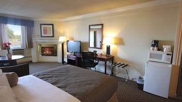 Premium bedding, desk, iron/ironing board, WiFi
