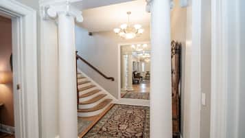 PORTRAIT ROOM | View from room