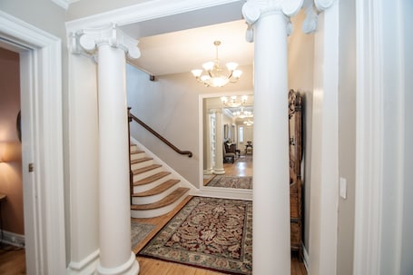 PORTRAIT ROOM | View from room