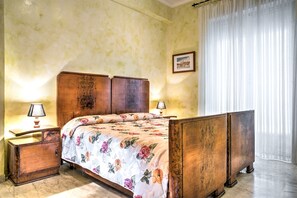In-room safe, desk, iron/ironing board, free WiFi - Giornate Romane (Rome)