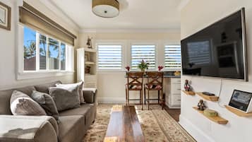 Studio | 1 bedroom, Egyptian cotton sheets, premium bedding, pillow-top beds