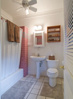 Ferienhaus, 3 Schlafzimmer | Badezimmer | Dusche, kostenlose Toilettenartikel, Haartrockner, Bidet