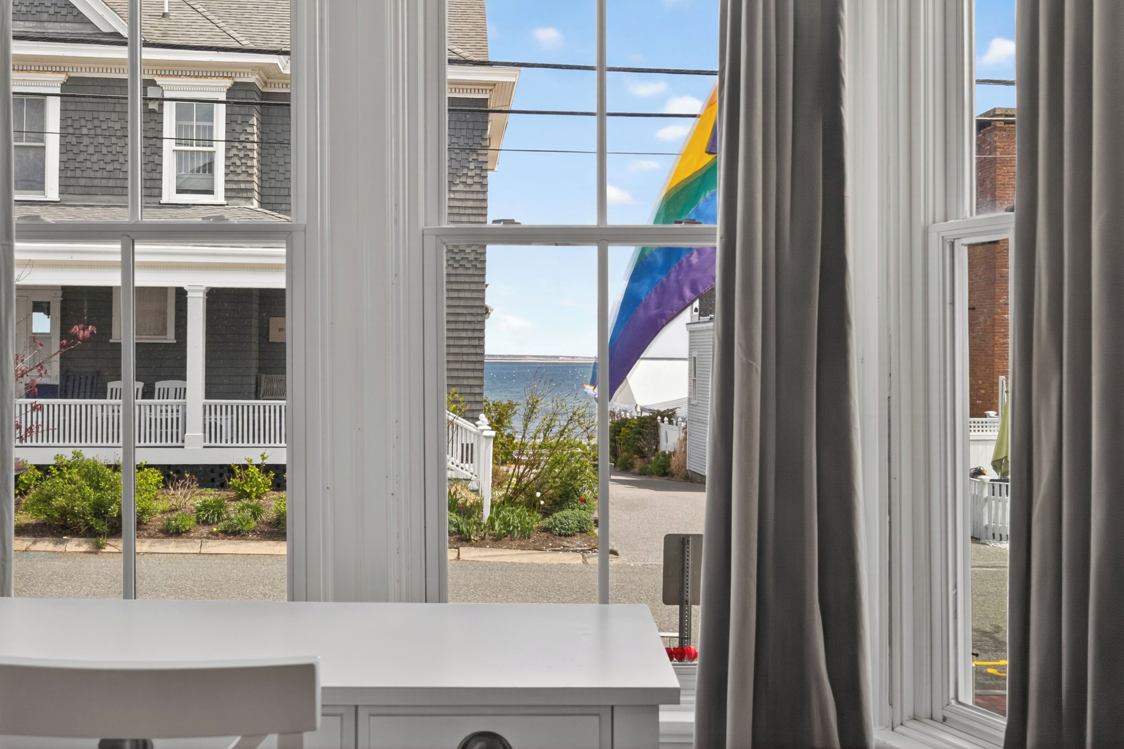 Quarto, 1 cama Queen, banheiro privativo, vista para o porto (Room #1) | Vista do quarto
