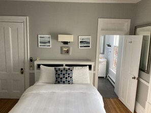 (Room #8) Superior Room, 1 Queen Bed, Private Bathroom | Premium bedding, down comforters, pillowtop beds, individually decorated