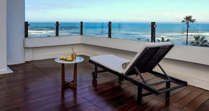 Villa Blanca Urban Hotel