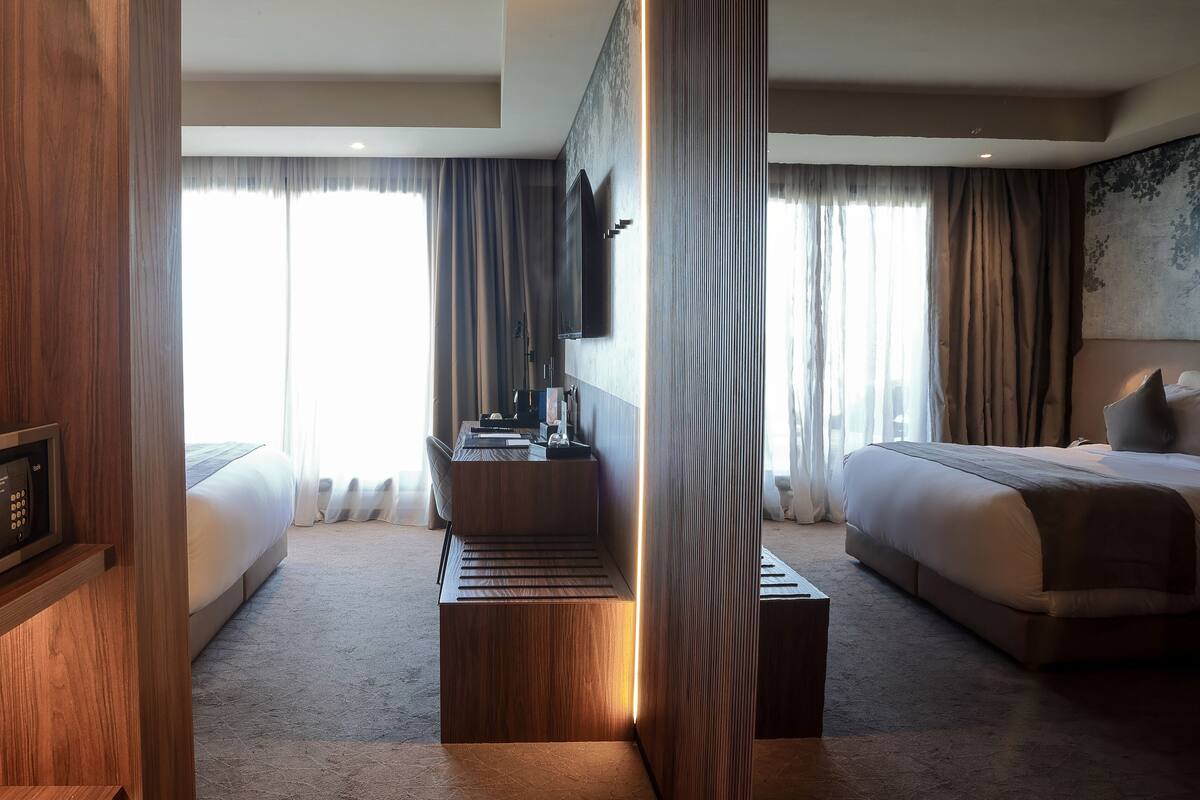 Habitación ejecutiva doble, vistas al mar | Ropa de cama de alta calidad, colchones Select Comfort, minibar