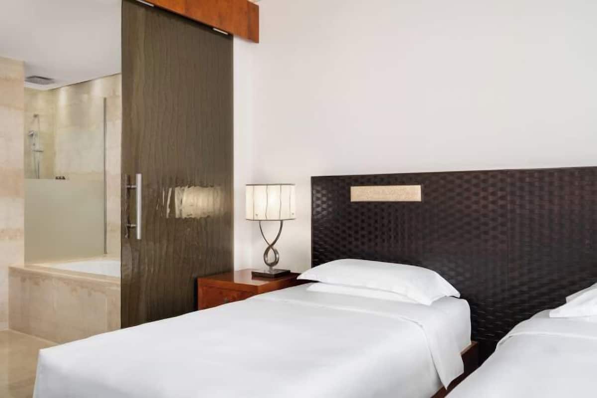 1 dormitorio, ropa de cama de alta calidad, minibar y caja fuerte