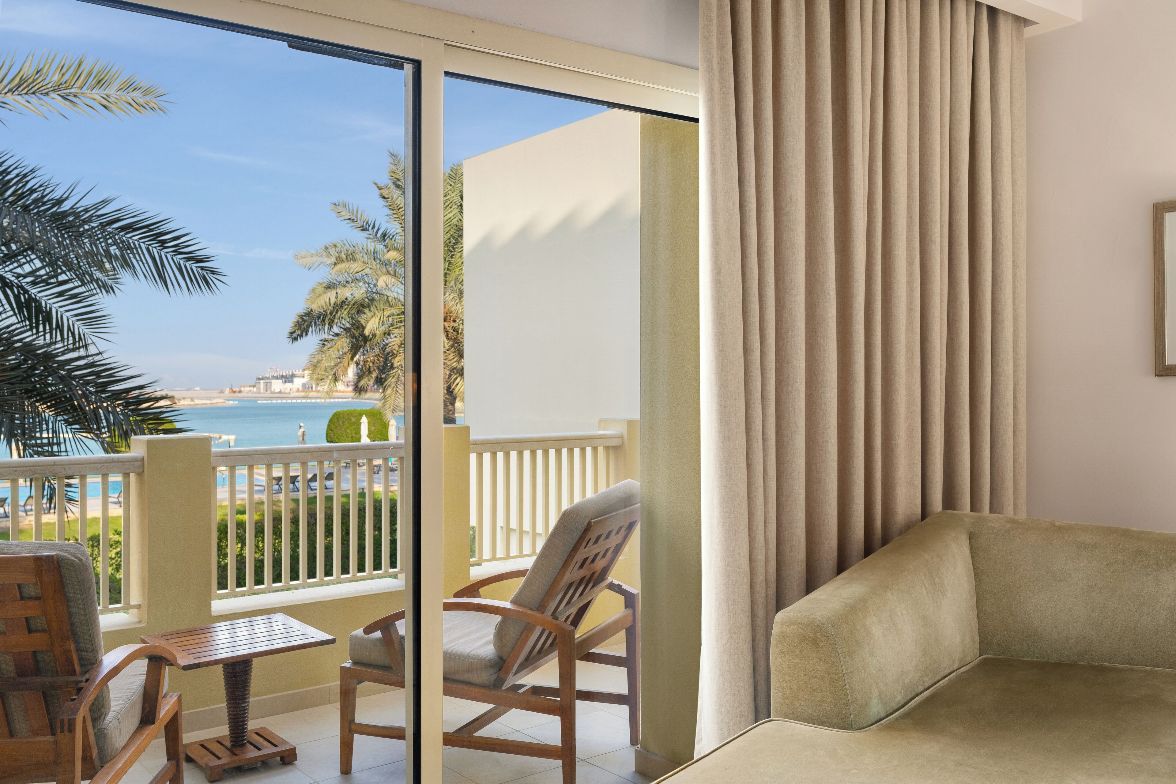 Villa - 4 sovrum (Beachfront) | Sängtillbehör av högsta kvalitet och värdeförvaringsskåp på rummet