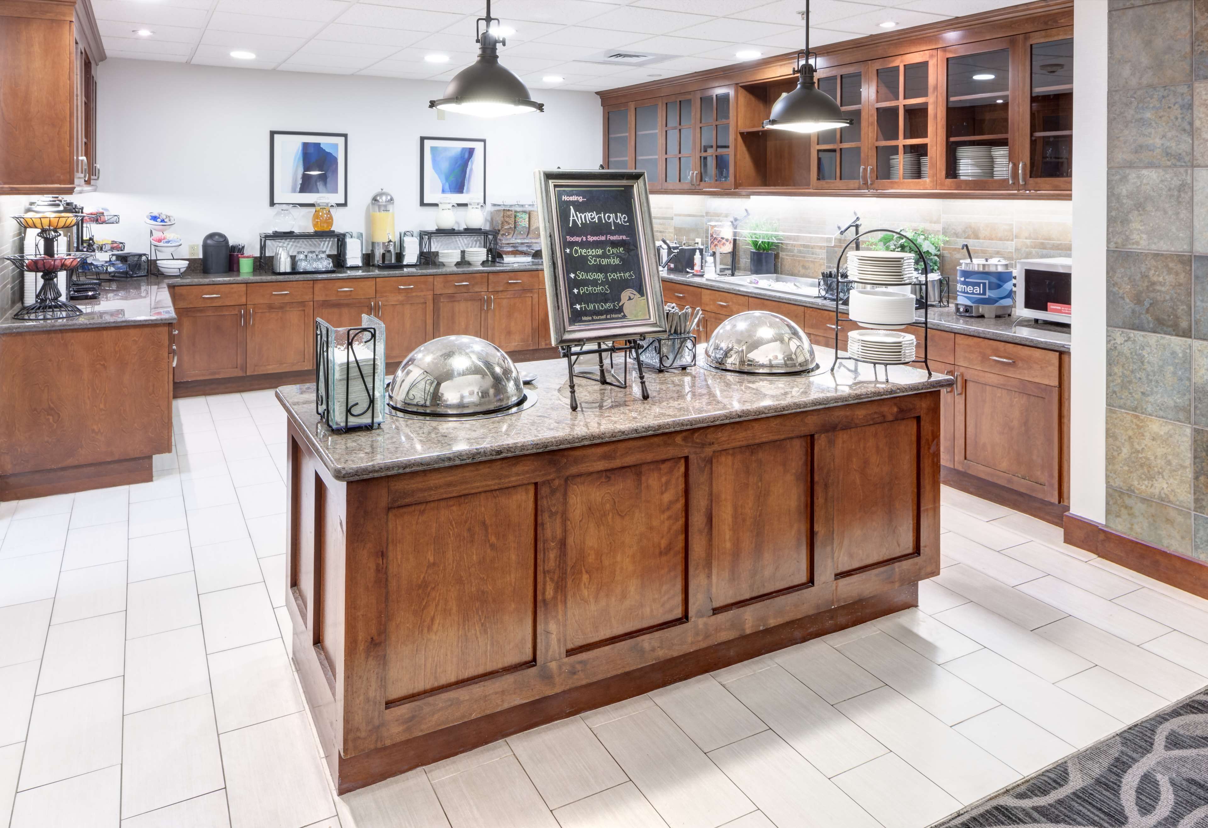 Free daily buffet breakfast