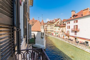 Balcony - Hôtel du Palais de l'Isle (Annecy)