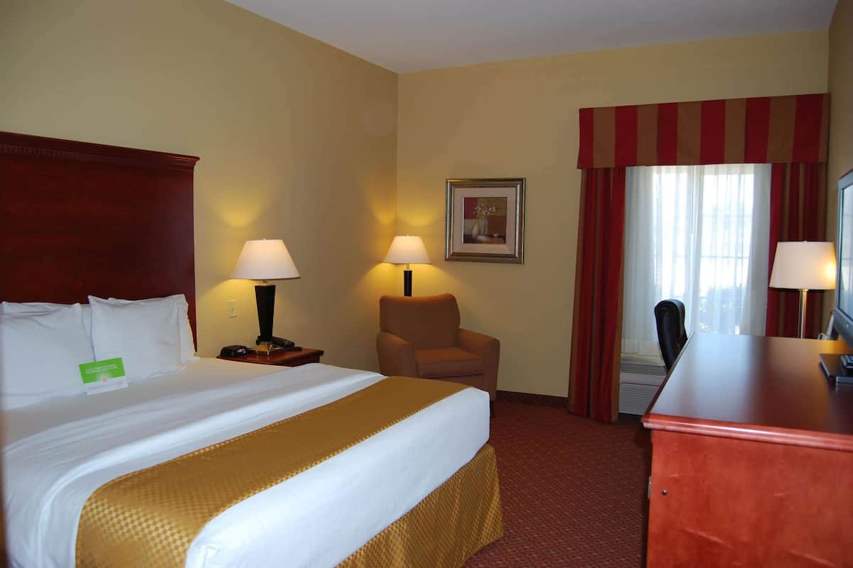 Premium bedding, desk, blackout drapes, iron/ironing board