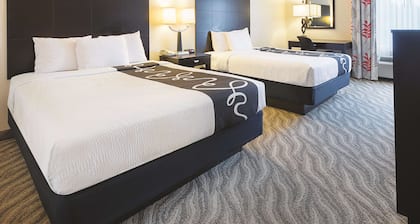 La Quinta Inn & Suites by Wyndham Glen Rose
