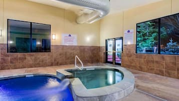 室外 Spa 池