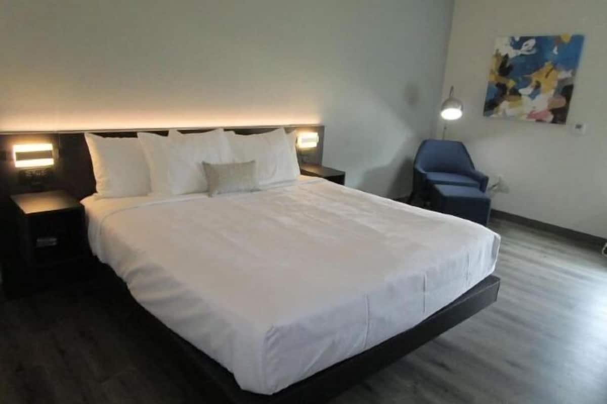 Ropa de cama de alta calidad y escritorio