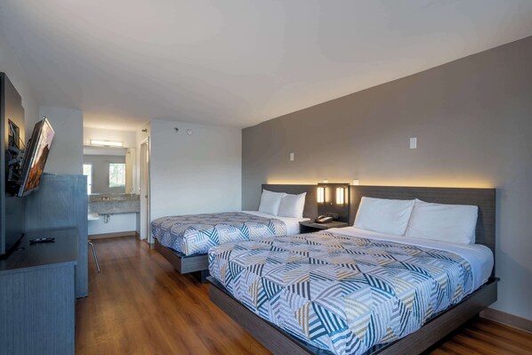 Bed sheets, alarm clocks - Motel 6 Chandler, AZ (Chandler)