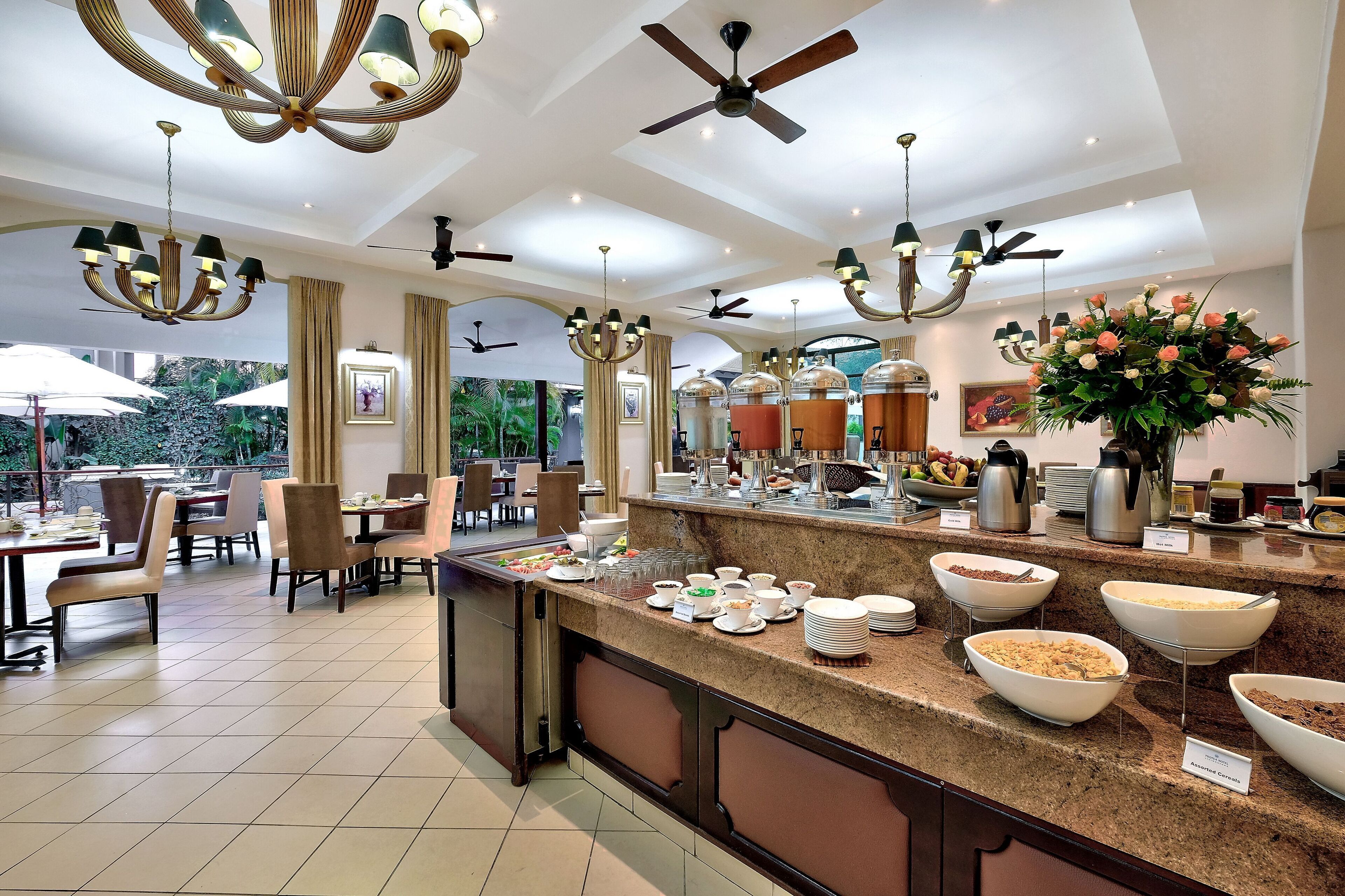 free daily full breakfast