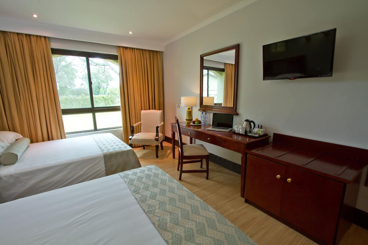 1 bedroom, down duvets, in-room safe, desk