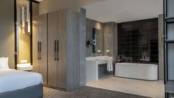 Suite Présidentielle, vue piscine | 1 chambre, draps en coton égyptien, literie de qualité supérieure