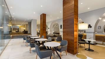 2 Restaurants, FrĂŒhstĂŒck