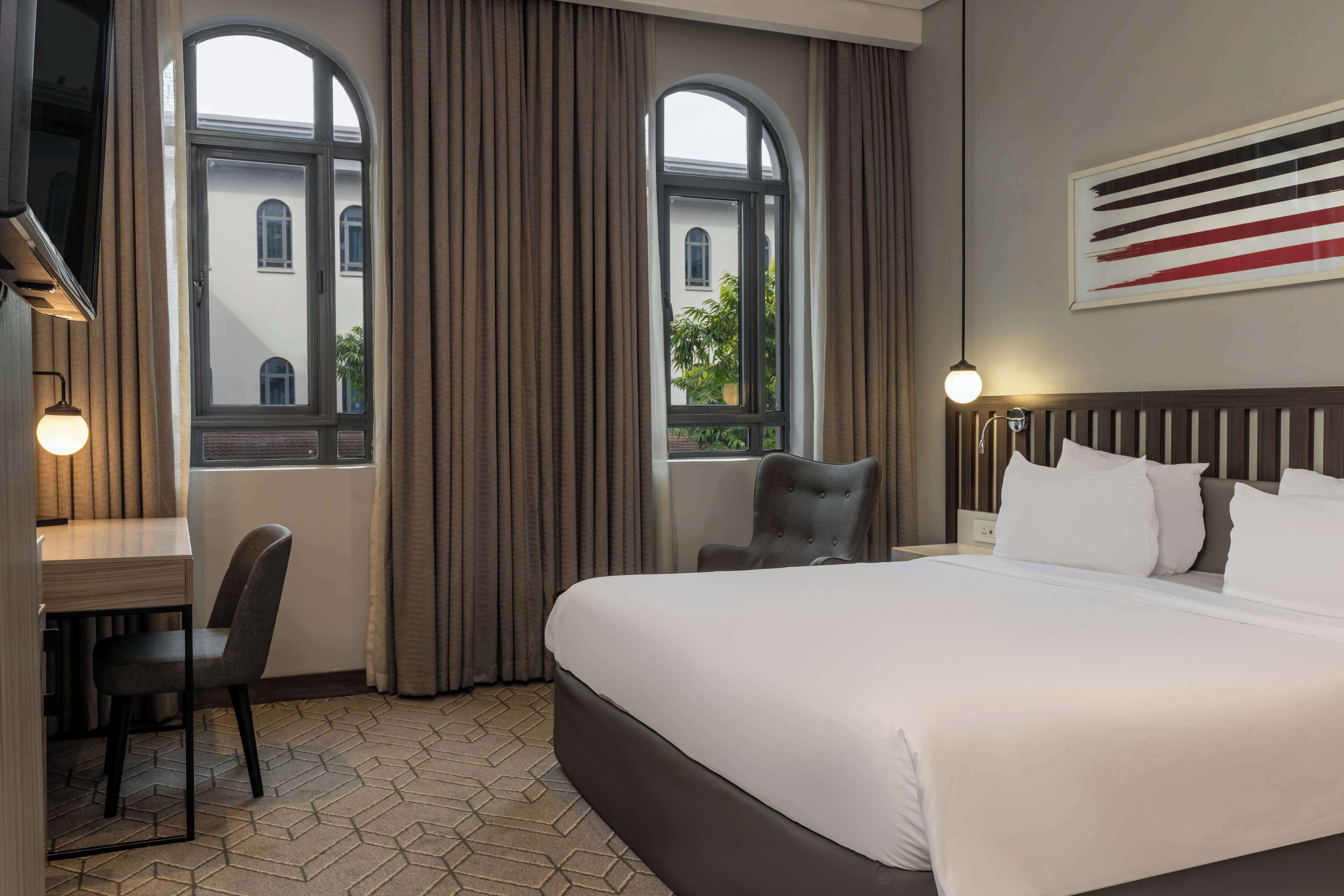 Superior-Einzelzimmer, Poolblick