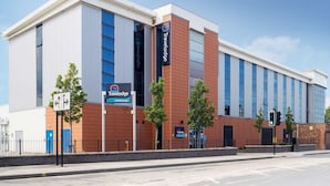 A Travelodge hotel with a modern facade, large windows, and a prominent entrance. - Travelodge Middlesbrough (Middlesbrough)